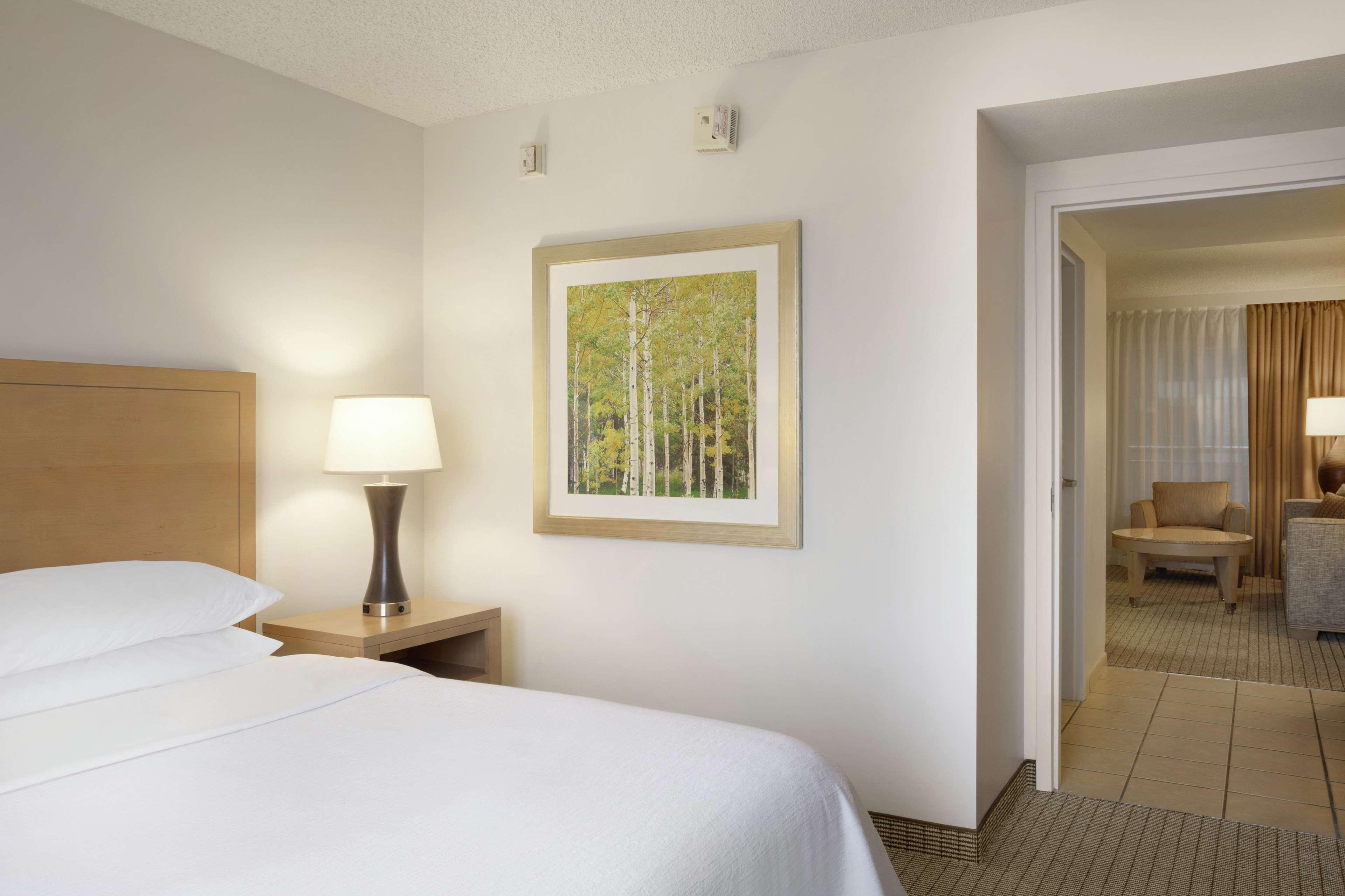 Embassy Suites By Hilton Denver International Airport Buitenkant foto
