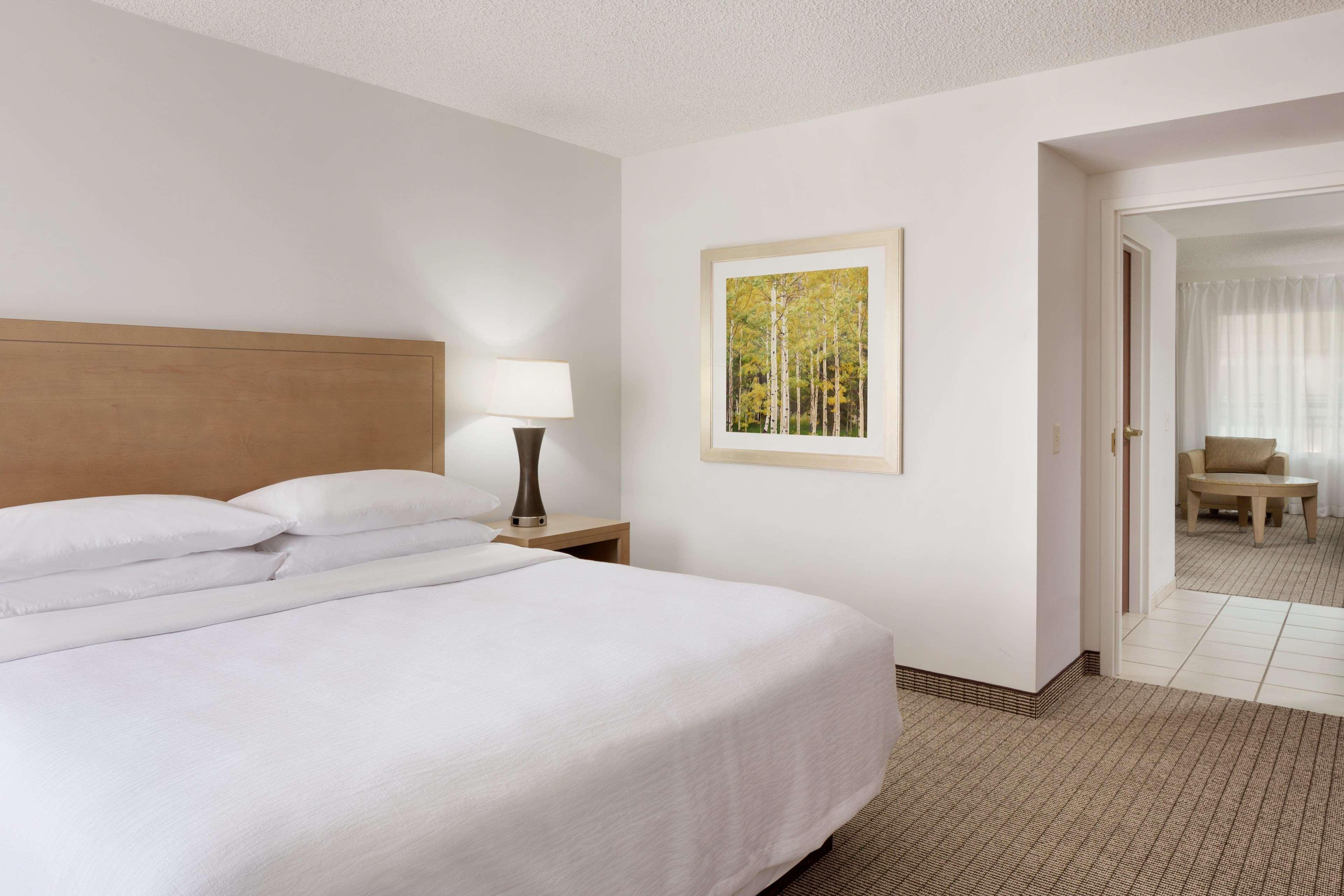 Embassy Suites By Hilton Denver International Airport Buitenkant foto